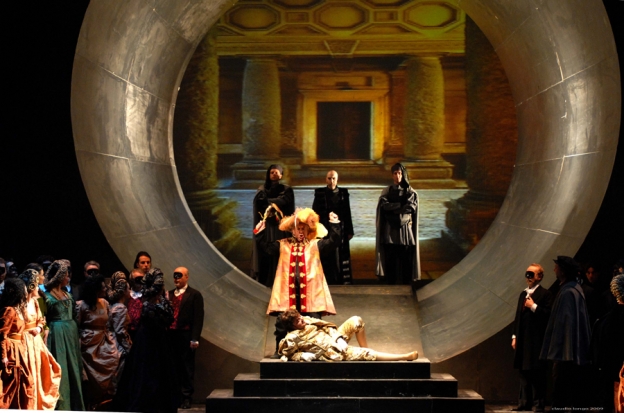 Rigoletto al Teatro Politeama Greco.