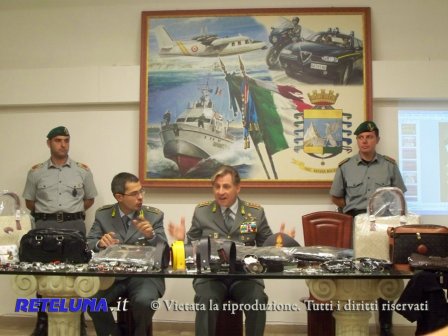 Operazione «Veramente Falso». Sequestrati 65mila articoli contraffatti