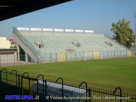 La Virtus Casarano avrà pure uno stadio rinnovato. Nuovo look anche per le maglie