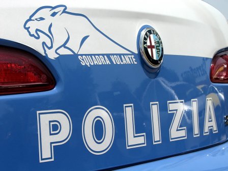 Botte da orbi in città, in via Casale Cerrate. Un ragazzo di 22 anni è rimasto ferito