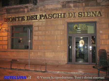 Rapina al Monte dei Paschi, arrestato il responsabile: incastrato da un'impronta