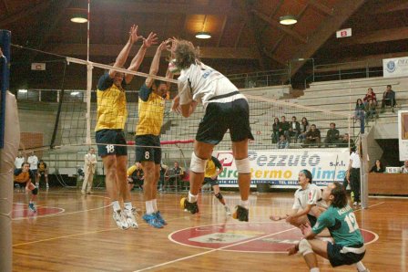 Stop a Brolo per la Pallavolo Squinzano contro la Ciesse. La partita finisce per 3 a 0