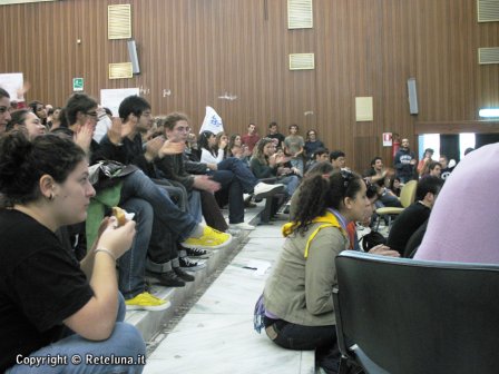 Hanno protestato oltre 7mila persone. Alta tensione  all'Ateneo di Lecce