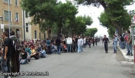 Hanno protestato oltre 7mila persone. Alta tensione  all'Ateneo di Lecce