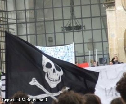 Hanno protestato oltre 7mila persone. Alta tensione  all'Ateneo di Lecce