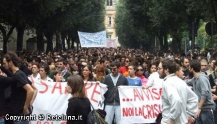 Hanno protestato oltre 7mila persone. Alta tensione  all'Ateneo di Lecce