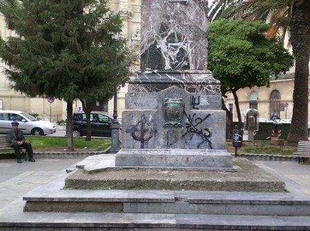 Presunta aggressione in piazzetta Santa Chiara, tre ubriachi in ospedale