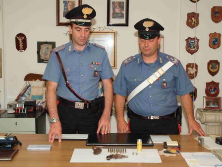 Neviano, trovata una pistola funzionante con 14 proiettili. Non è stata denunciata