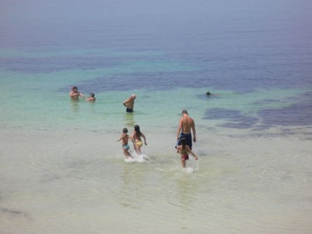 Specchia, casalinga con l'hobby del furto sulla spiaggia di Torre Vado