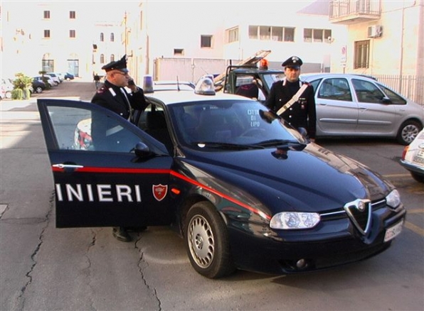 Gallipoli, tentano di bruciare una motoape.