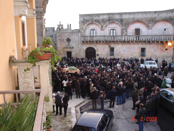 Stanca di vedere ragazzi morire.