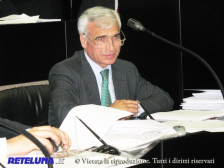 «Dalle promesse di riapertura dei reparti, ai debiti. Ecco la sanità di Nichi Vendola»