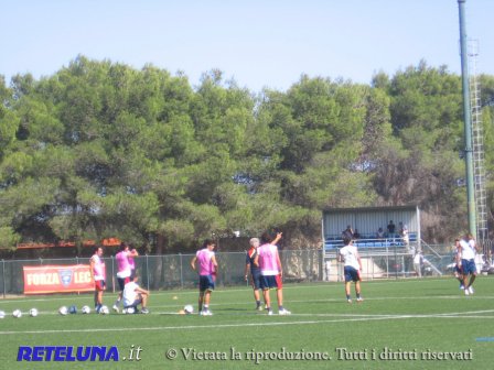 Accoglienza festosa al comunale di Calimera per il nuovo Lecce targato Beretta