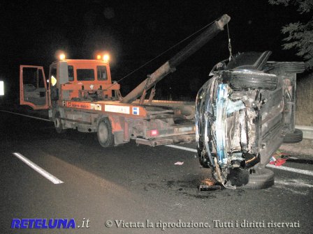 Carambola sulla strada statale 101, verso sud. Traffico inchiodato per quasi un'ora