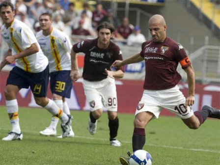 Esordio choc per il nuovo Lecce in serie A: il Torino non perdona, finisce 3-0